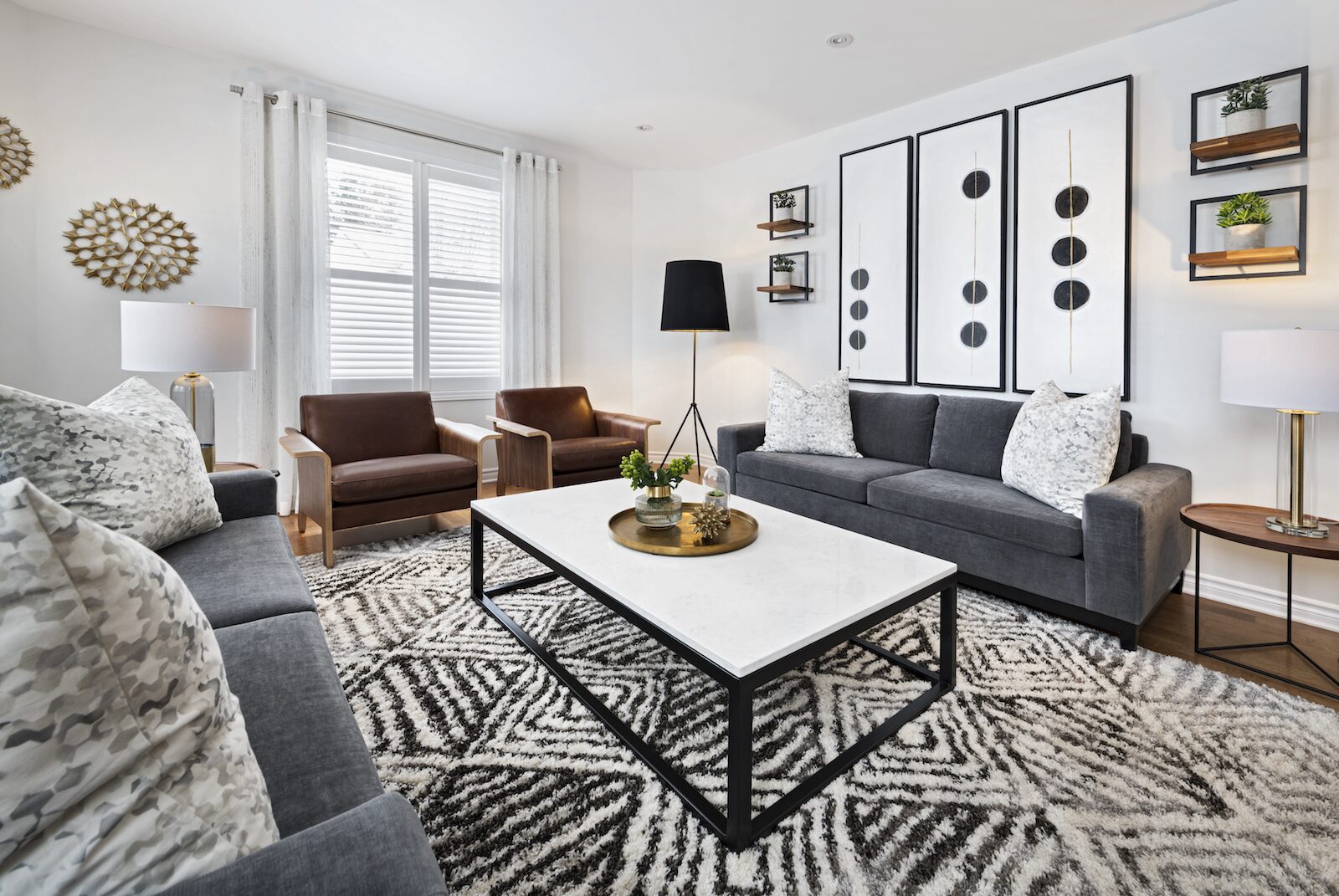 Barrhaven Decor & Remodel - Ottawa interior design by sOInteriors (photo 3)