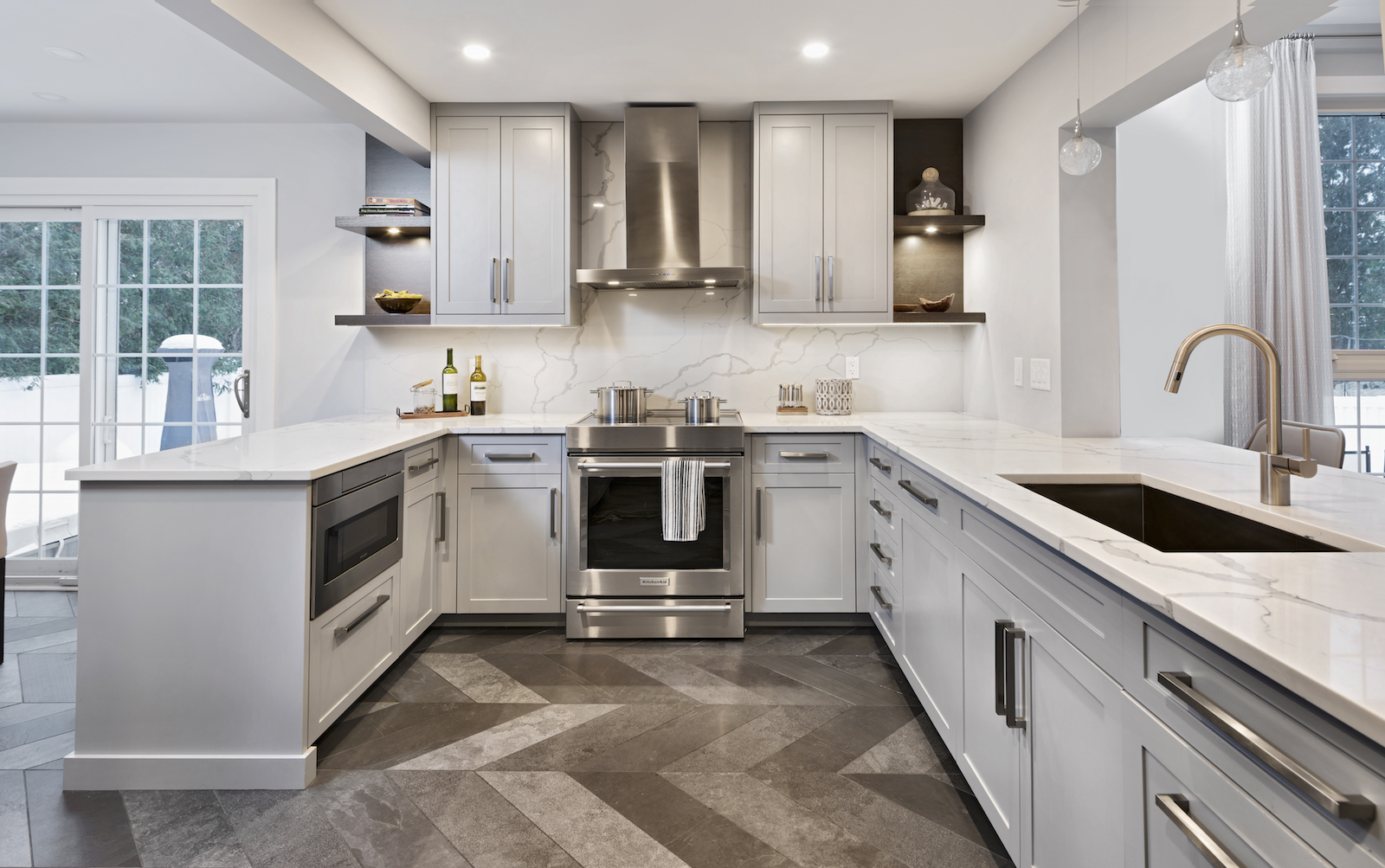 Barrhaven Remodel - Ottawa interior design by sOInteriors (photo 2)